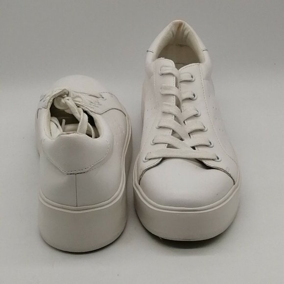 Steve Madden Womens Blade Sneakers White Faux Leather Lace‎ Up Low Top 8M - Picture 3 of 12